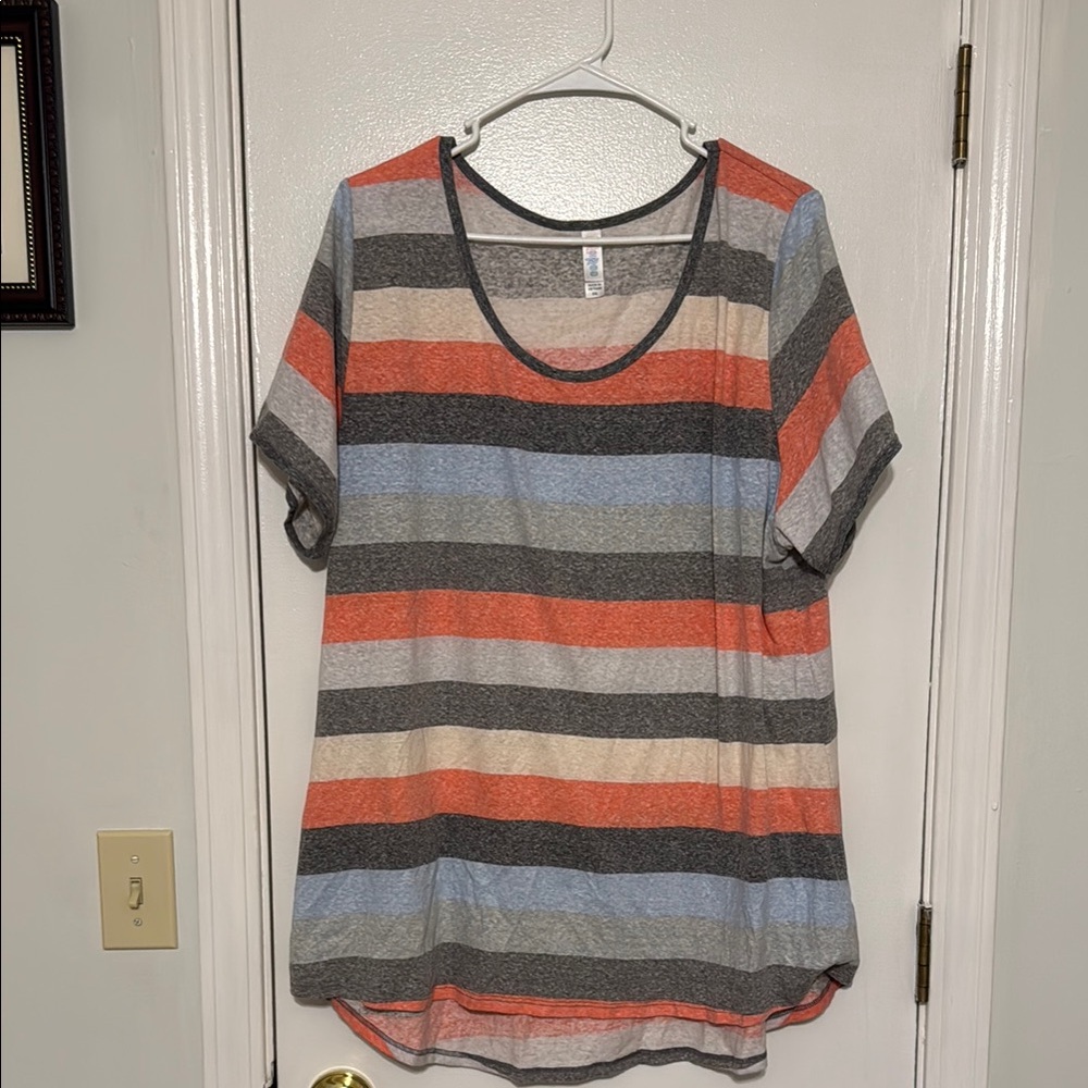 LuLaRoe Classic Tee